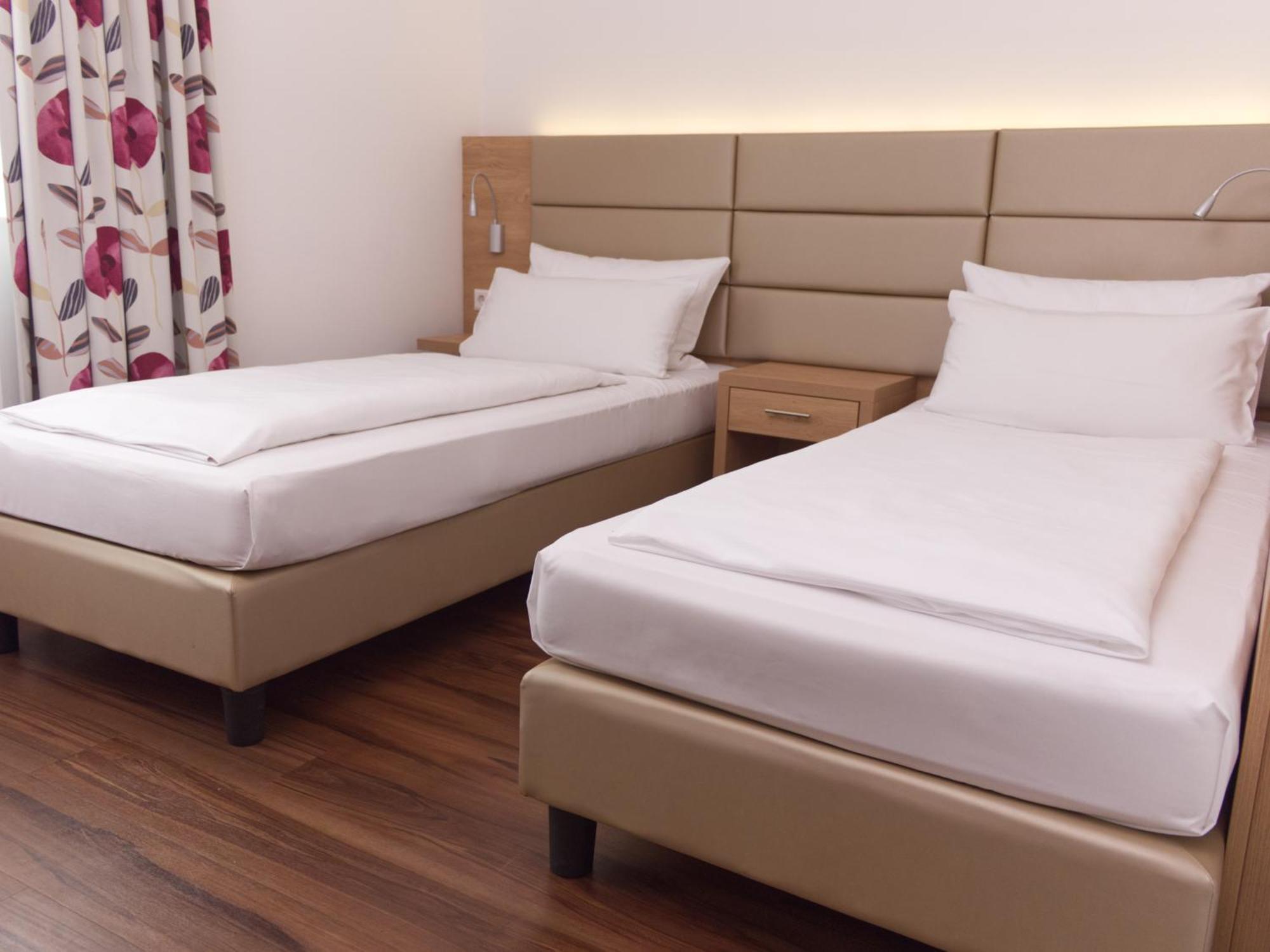Hotel Wuebbel Spelle Esterno foto